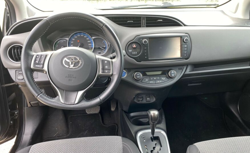 Toyota Yaris Active Ibrida